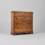 1259 9258 CHEST OF DRAWERS